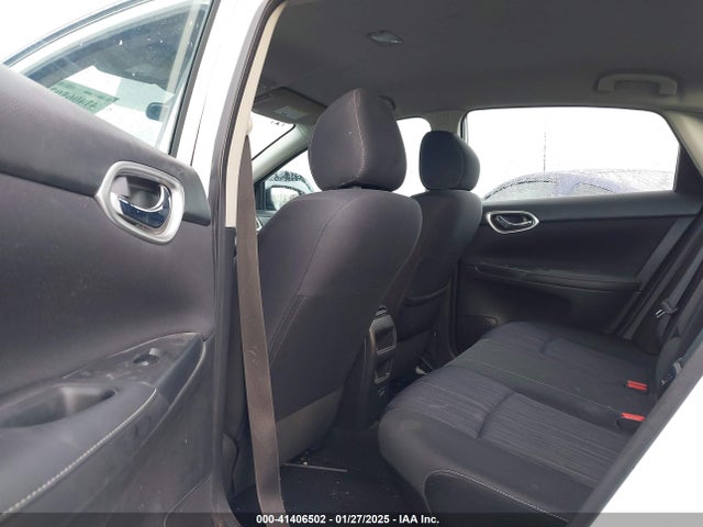 3N1AB7AP8HY300389 Nissan SENTRA SV