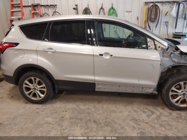 1FMCU9GDXKUC57012 Ford Escape