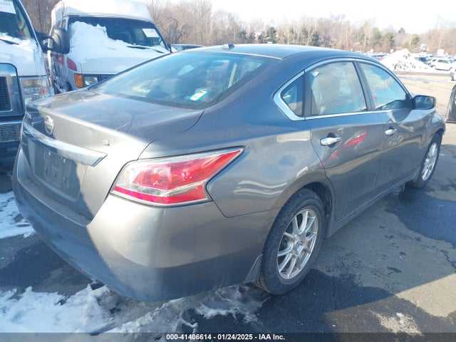 Nissan Altima 2.5 S 2015 1N4AL3AP3FN329866 Image 4