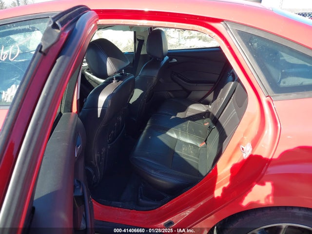 1FADP3F24EL128602 Ford FOCUS SE