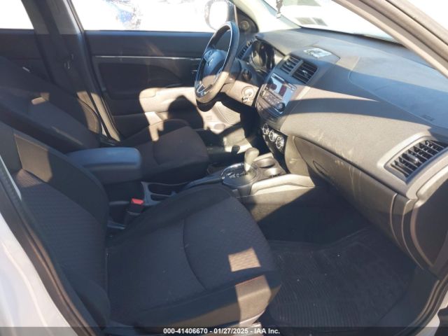 2017 MITSUBISHI OUTLANDER SPORT JA4AR3AU3HZ024601 Photo 4