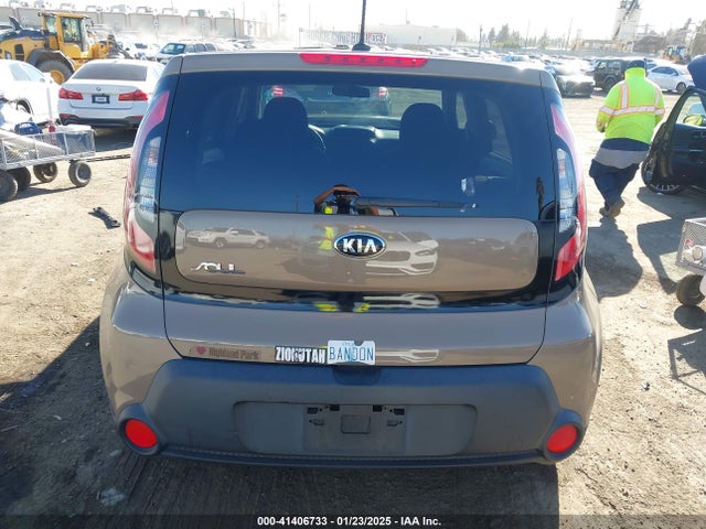 KIA Soul 2016 KNDJN2A29G7319562 Image 16