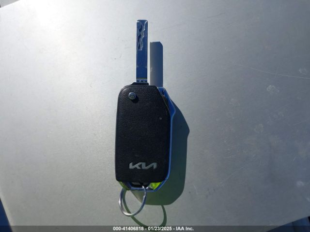 3KPF24AD6NE489774 KIA Forte Lxs
