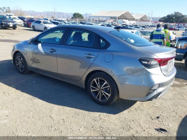 3KPF24AD6NE489774 KIA Forte Lxs