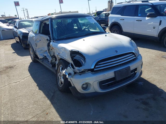 2011 MINI COOPER WMWSU3C56BT095457 Photo 0