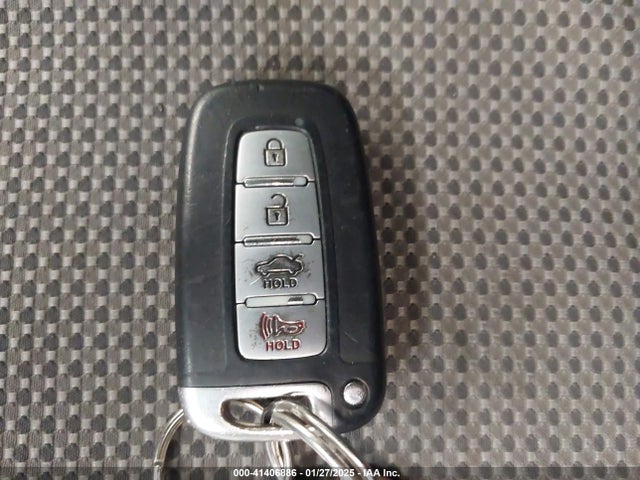 5NPEC4AC2EH929890 Hyundai SONATA SE
