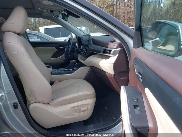 5TDGZRAH6LS013222 Toyota Highlander Xle