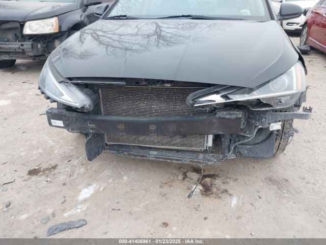 5NPD84LFXKH455803 Hyundai ELANTRA SEL