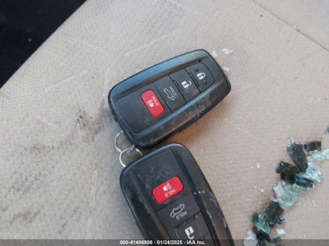 4T3RWRFV7NU072863 Toyota Rav4 Hybrid Xle