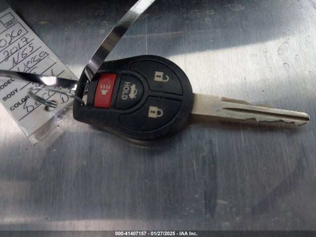 3N1CN7AP8HK455057 Nissan Versa 1.6 Sv