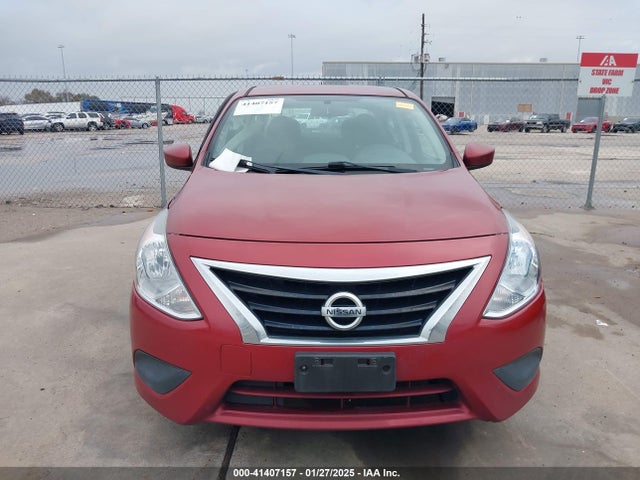 3N1CN7AP8HK455057 Nissan Versa 1.6 Sv