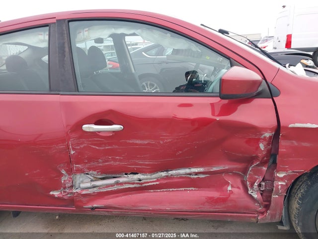 3N1CN7AP8HK455057 Nissan Versa 1.6 Sv