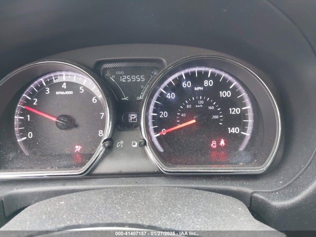 3N1CN7AP8HK455057 Nissan Versa 1.6 Sv