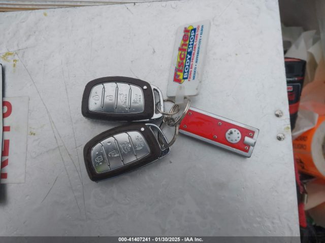 KM8J33A42LU200367 Hyundai Tucson Value