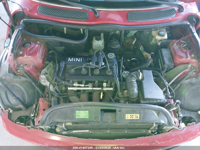 2005 MINI COOPER WMWRF33425TF62042 Photo 9