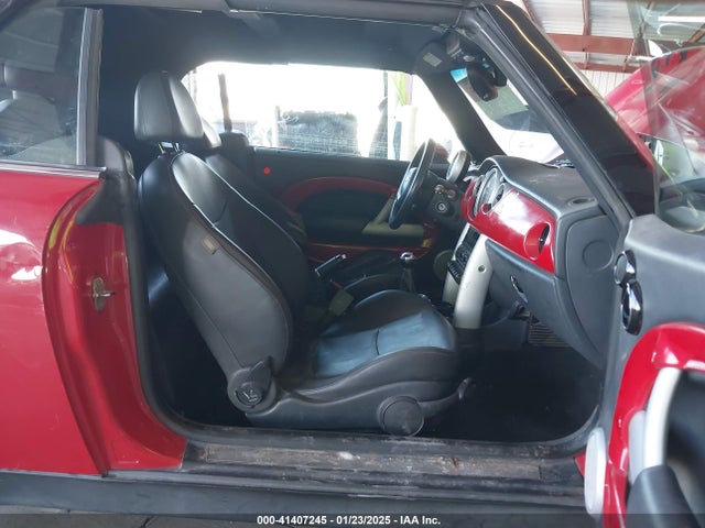 2005 MINI COOPER WMWRF33425TF62042 Photo 4
