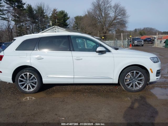 WA1VAAF78JD039663 Audi Q7 3.0t Premium