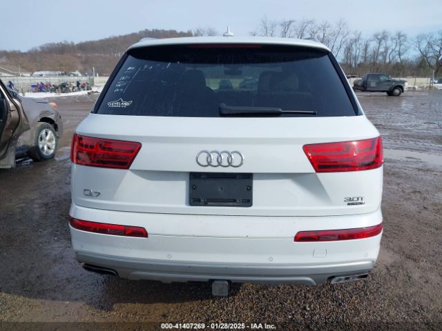 WA1VAAF78JD039663 Audi Q7 3.0t Premium