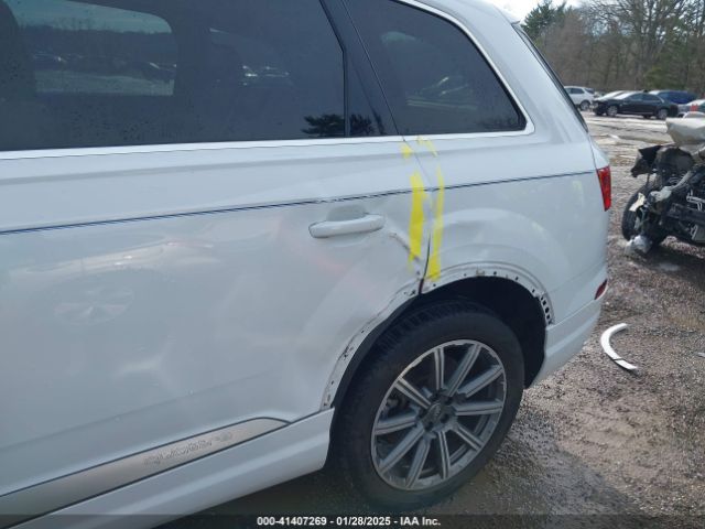WA1VAAF78JD039663 Audi Q7 3.0t Premium