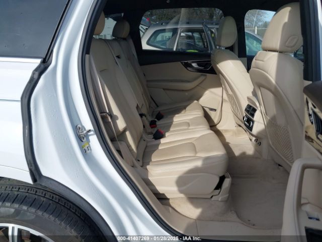 WA1VAAF78JD039663 Audi Q7 3.0t Premium