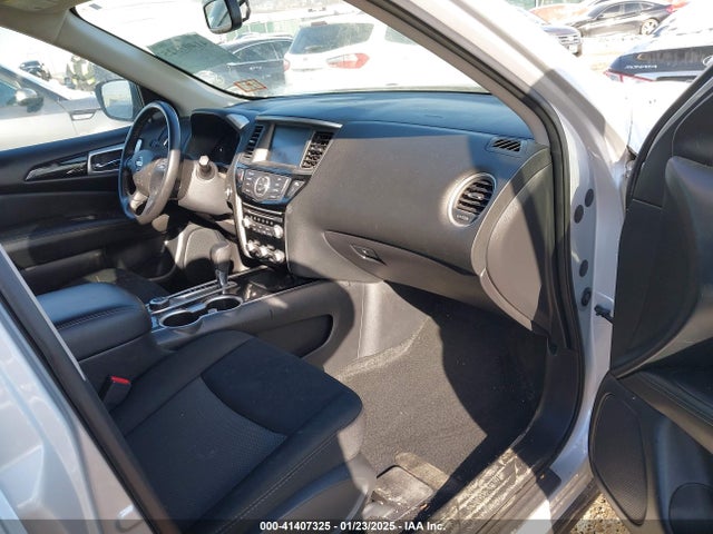5N1DR2MM4JC653488 Nissan Pathfinder Sv