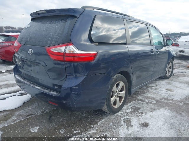 5TDKZ3DC6JS906320 Toyota Sienna Le 8 Passenger