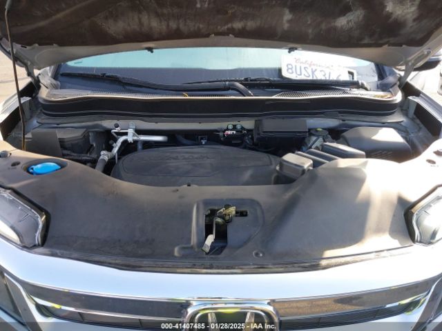 5FNYF5H3XMB017747 Honda Pilot 2wd Ex
