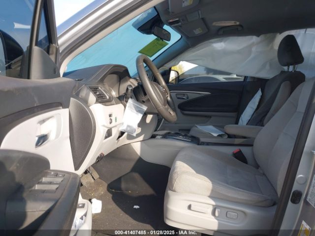 5FNYF5H3XMB017747 Honda Pilot 2wd Ex