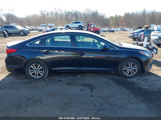 Hyundai SONATA SE 2016 5NPE24AF6GH296455 Image 13