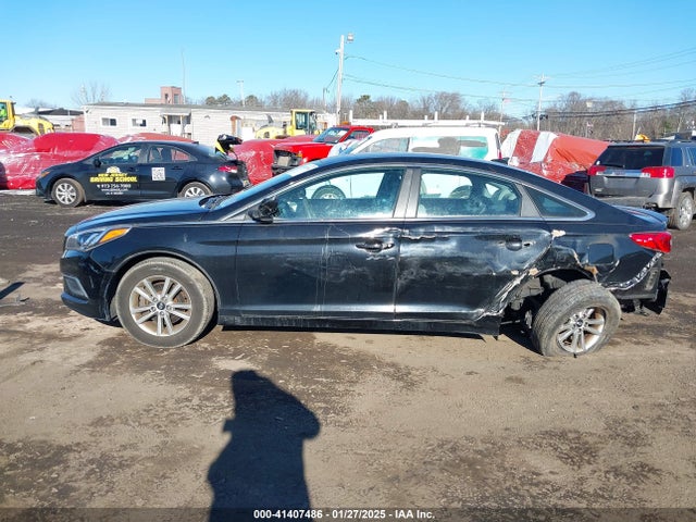 Hyundai SONATA SE 2016 5NPE24AF6GH296455 Image 14