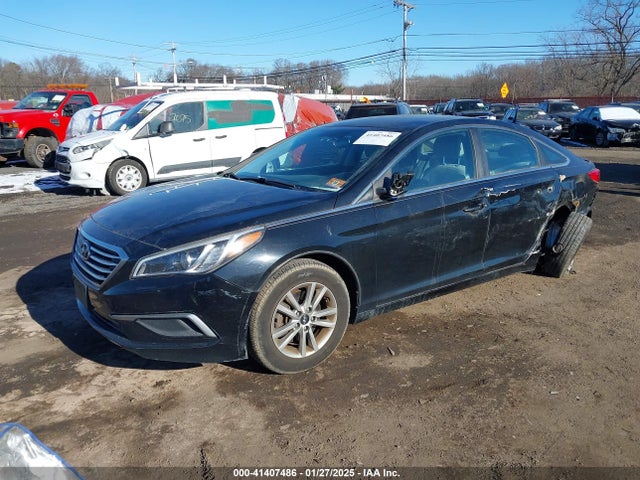 Hyundai SONATA SE 2016 5NPE24AF6GH296455 Image 2