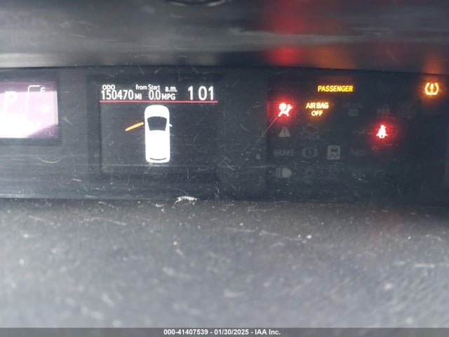 JTDKDTB30E1575075 Toyota Prius C One