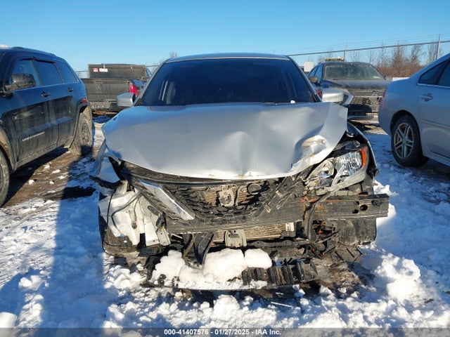 3N1AB7AP6JL655421 Nissan SENTRA SV