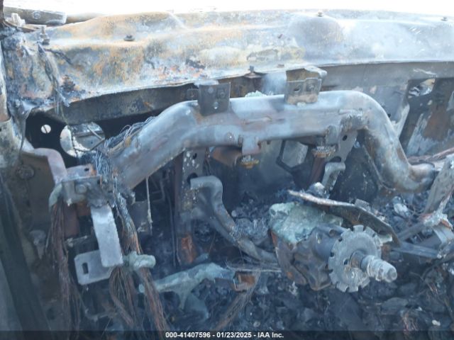 1GNSCHKC2KR395939 Chevrolet Suburban Lt