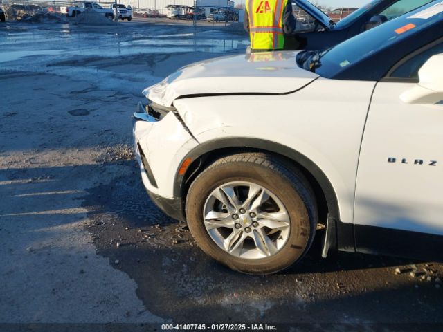 3GNKBHR49MS519268 Chevrolet Blazer Awd 2lt