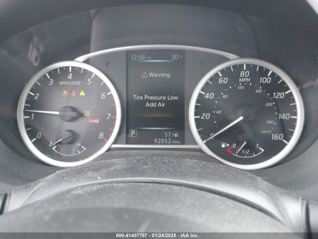 3N1AB7AP1HY394812 Nissan SENTRA SV