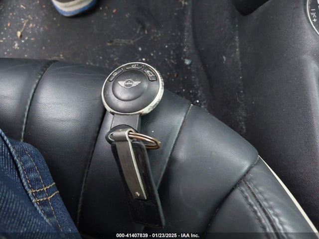 2008 MINI COOPER WMWMF33548TT60503 Photo 10