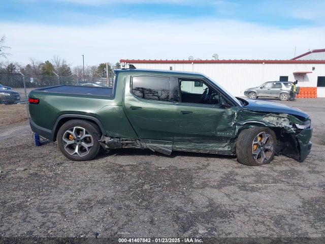 Rivian R1t Adventure 2022 7FCTGAAA8NN015369 Image 13