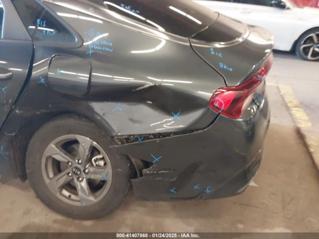 5XXG14J27MG012945 KIA K5 LXS
