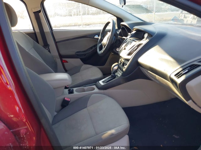 2013 Ford Focus Se მანქანა იყიდება აუქციონზე, vin: 1FADP3F27DL327111, აუქციონის ნომერი: 41407971