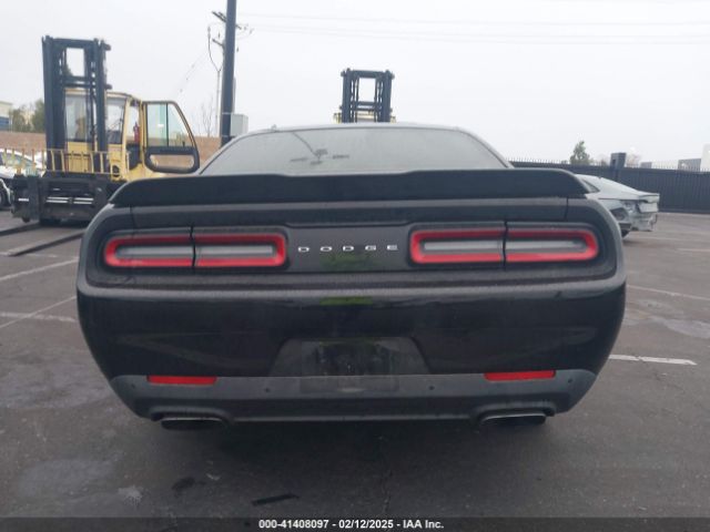 2C3CDZBT6GH168698 Dodge Challenger R/t