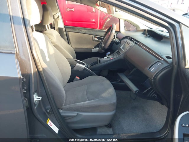 Toyota Prius Two 2015 JTDKN3DU1F0445297 Image 5