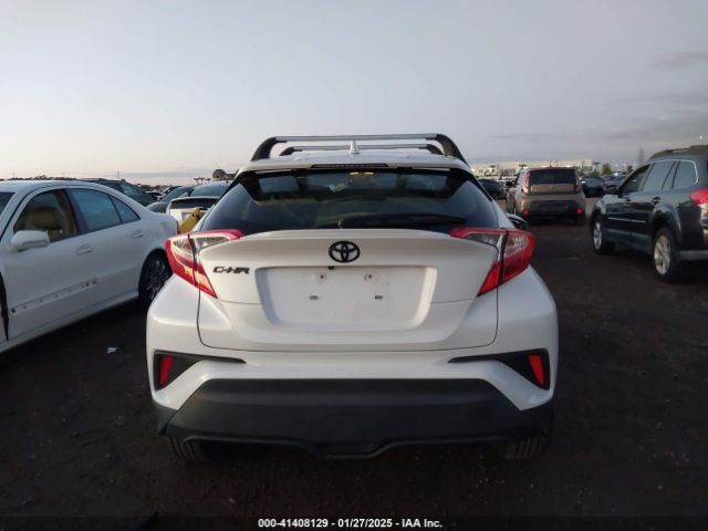 JTNKHMBX4M1120365 Toyota C-HR LE