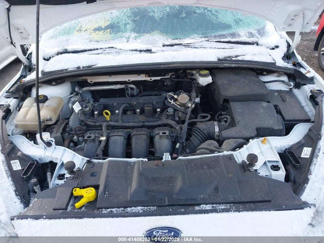 Ford FOCUS SE 2018 1FADP3K24JL254216 Image 10