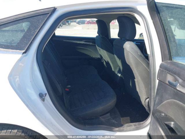 3FA6P0H71JR262575 Ford FUSION SE