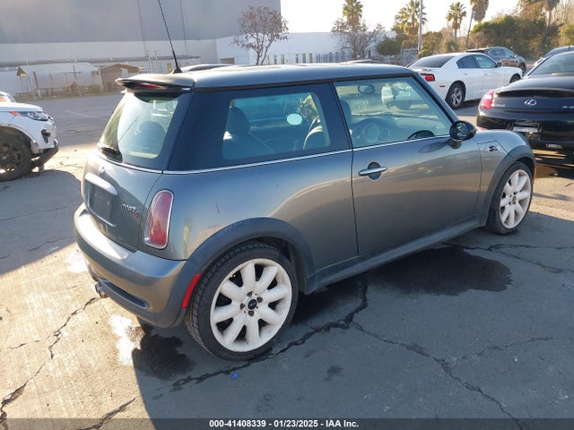 2003 MINI COOPER S WMWRE33413TD69588 Photo 3