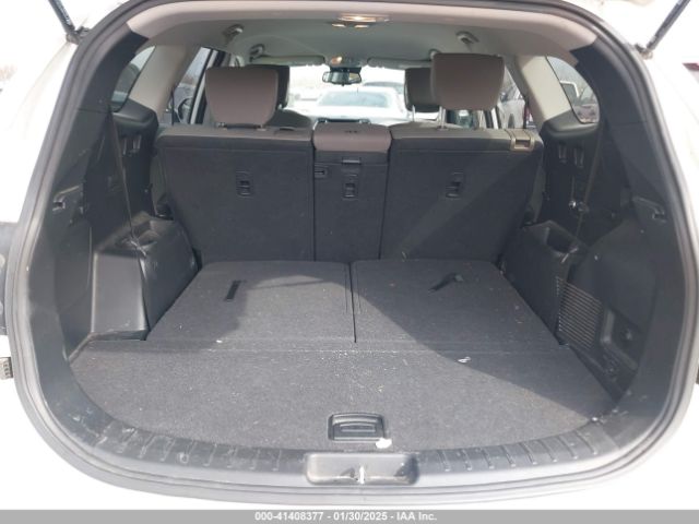 KM8SM4HF2HU252832 Hyundai Santa Fe Se