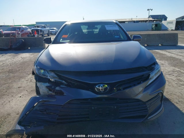 4T1C11AK8NU075315 Toyota CAMRY LE