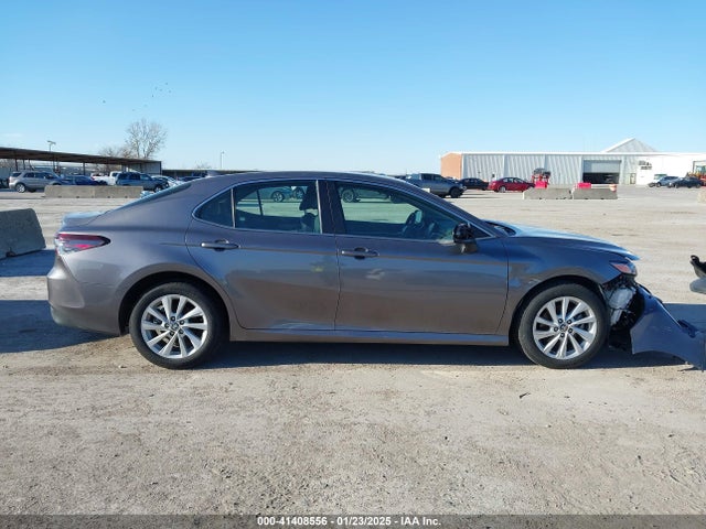 4T1C11AK8NU075315 Toyota CAMRY LE