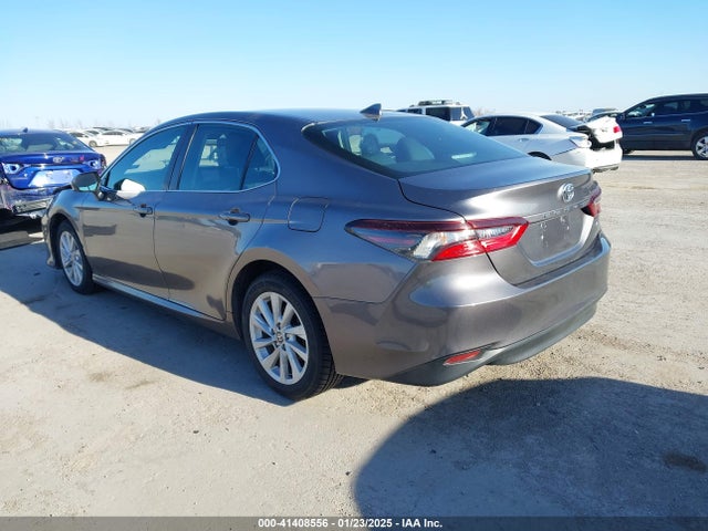 4T1C11AK8NU075315 Toyota CAMRY LE